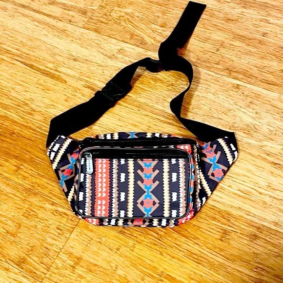 Like New! Sojourner Boho Tribal Aztec Red, Black, Blue, Brown Waist Pack OS - Picture 3 of 6